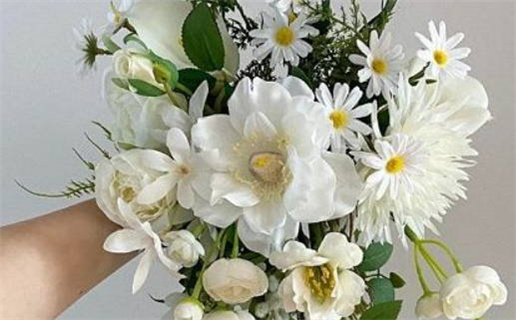 2025年04月22日结婚吉日查询 今日办婚礼好吗